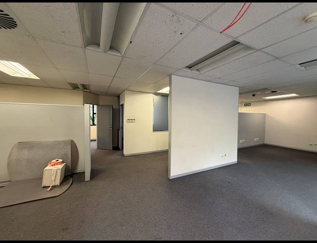 476M² OFFICE TO LET IN ROSEBANK